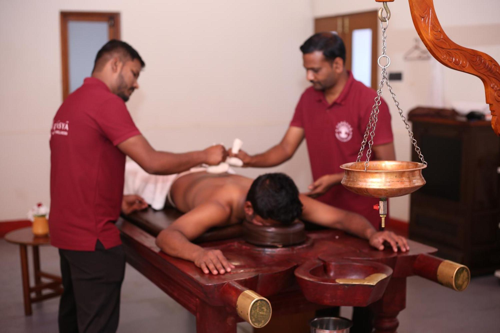 Tapasya Health & Wellness Hotel Jaysingpur Eksteriør billede