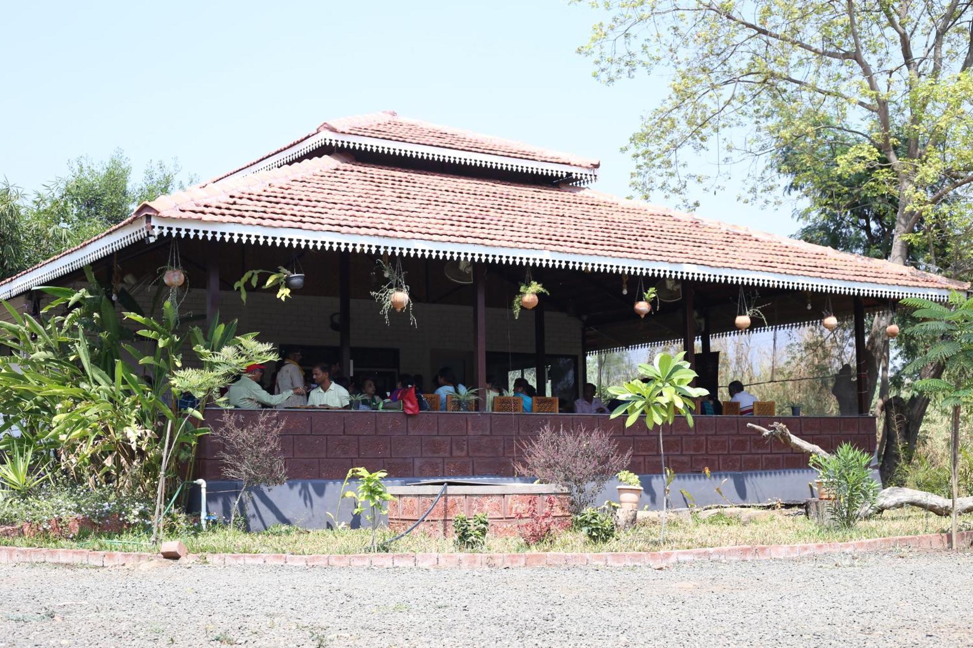 Tapasya Health & Wellness Hotel Jaysingpur Eksteriør billede